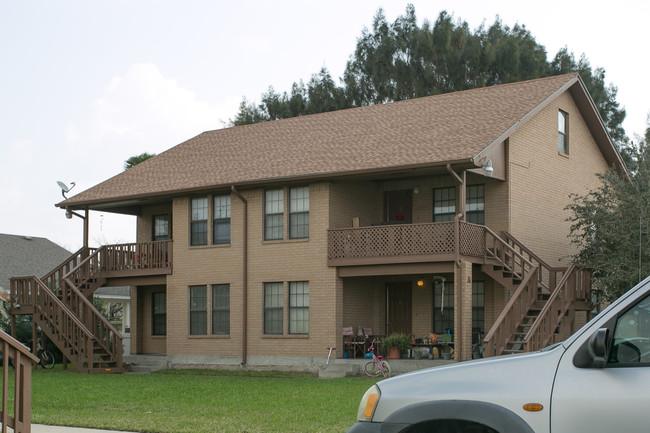 Marlin Court Apartments in Port Aransas, TX - Building Photo - Building Photo