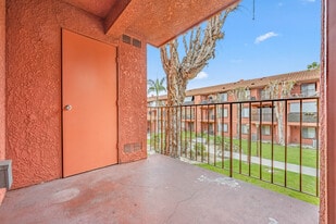 12737 Rosecrans Ave, Unit 334