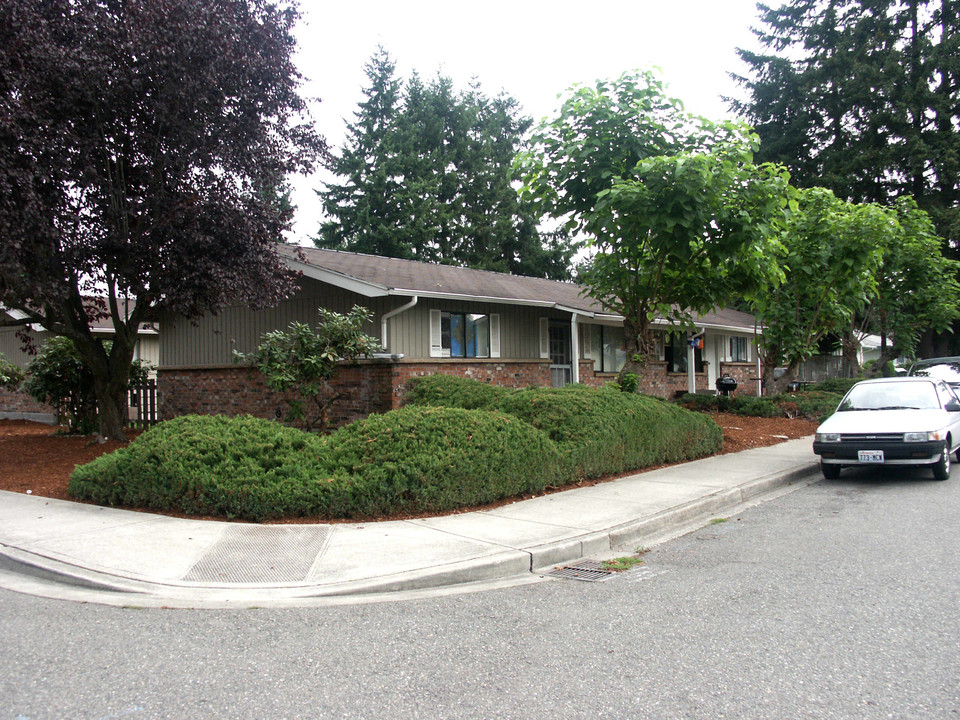 Briarwood Apartments in Auburn, WA - Building Photo