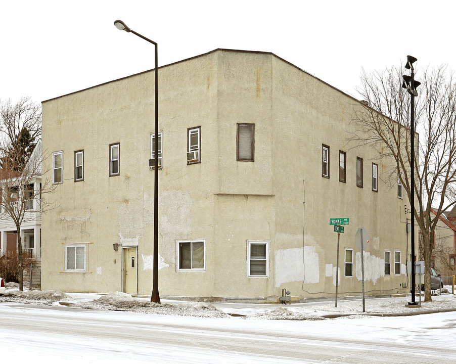 561 Thomas Ave in St. Paul, MN - Building Photo