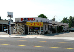 625 W Holt Blvd in Ontario, CA - Building Photo - Building Photo
