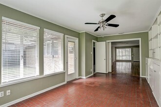2102 Sheridan St in Houston, TX - Building Photo - Building Photo