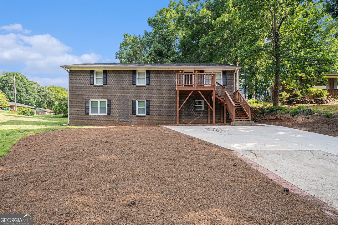 527 Scott Blvd in Forest Park, GA - Building Photo