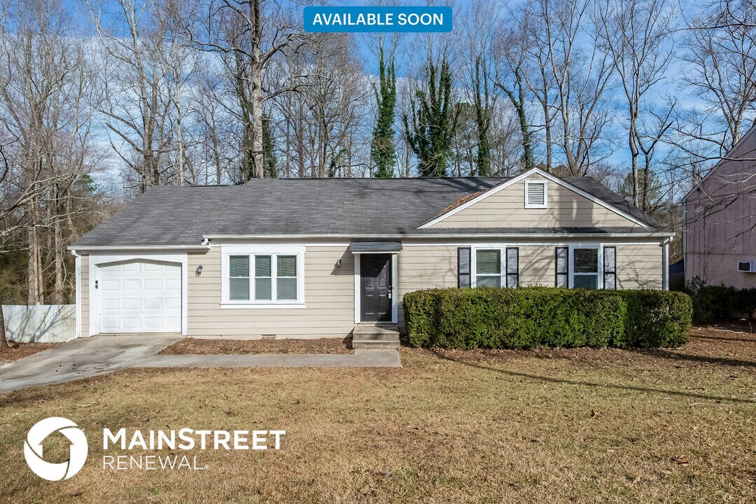 3154 Chippewa Dr in Rex, GA - Building Photo