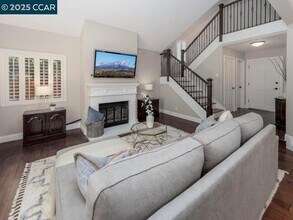 3666 Silver Oak Pl in Danville, CA - Building Photo - Building Photo