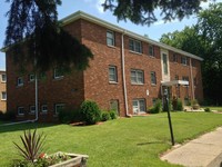 Rose Park Apartments in Roseville, MN - Foto de edificio - Building Photo