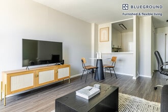 3450 N Lake Shore Dr in Chicago, IL - Foto de edificio - Building Photo