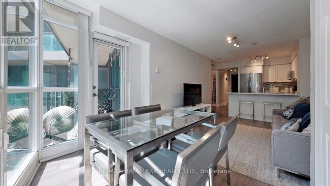 property at 231-231 Fort York Blvd