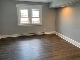 454 E 27th St in Paterson, NJ - Building Photo