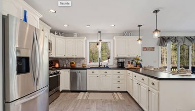 13 White Pine Ln in North Yarmouth, ME - Foto de edificio - Building Photo