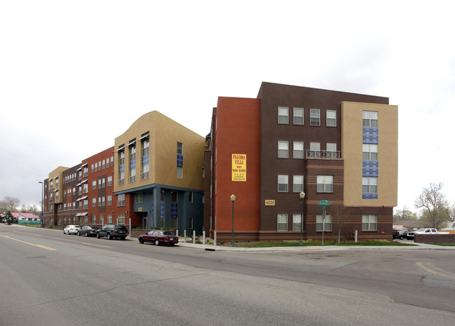 4225 Morrison Rd in Denver, CO - Foto de edificio - Building Photo