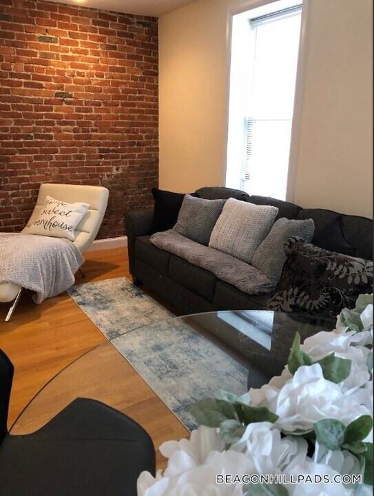 90 St Botolph St, Unit 9 in Boston, MA - Building Photo