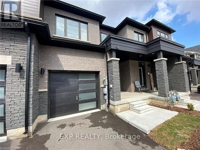 property at 8317-8317 Mulberry Dr