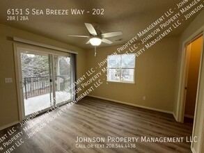 6151 S Sea Breeze Way in Boise, ID - Building Photo - Building Photo