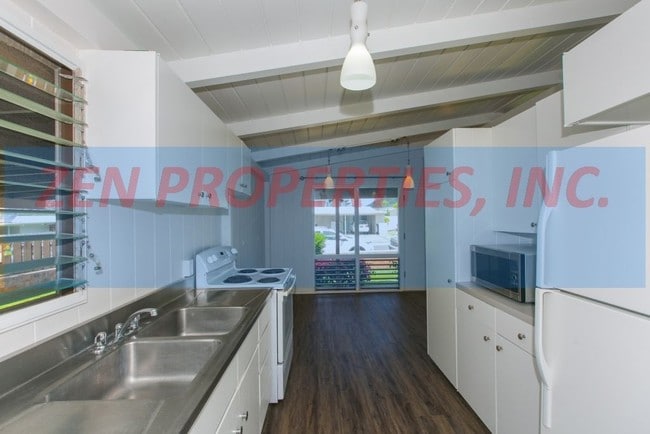 7265 Nohili St in Honolulu, HI - Building Photo - Building Photo
