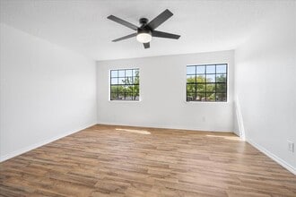 1404 Deupree Dr in Austin, TX - Building Photo - Building Photo