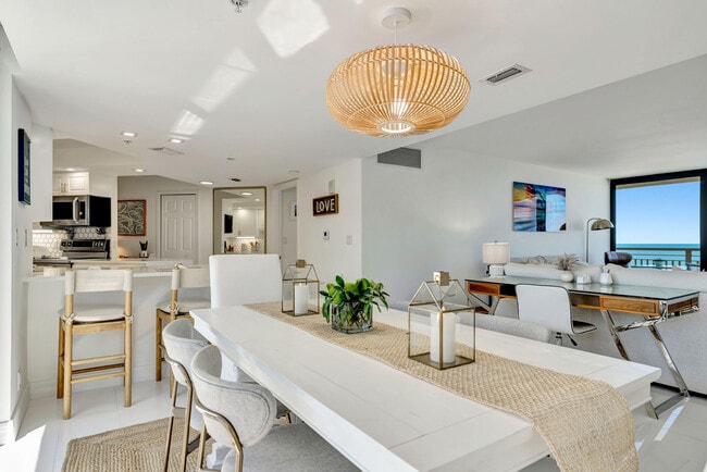 3000 N Ocean Dr in West Palm Beach, FL - Foto de edificio - Building Photo