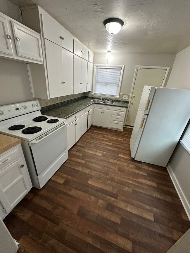 8705 E Smart Ave in Independence, MO - Building Photo - Building Photo