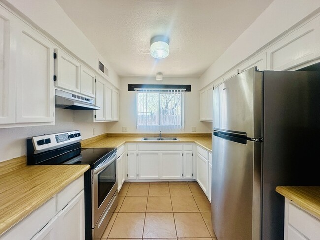 property at 3316 E Water St