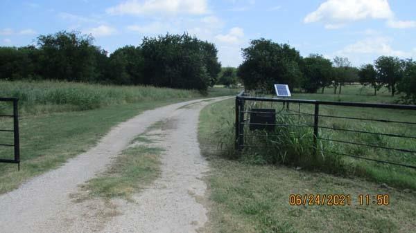 property at 924 L R Campbell Rd