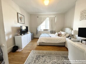 748 E 4th St, Unit 3 in Boston, MA - Building Photo - Building Photo