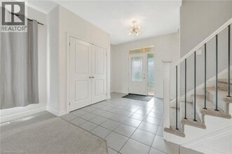 118 Elmbank Trail in Kitchener, ON - Building Photo - Building Photo