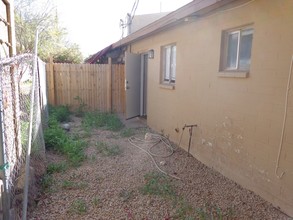 Papago Square in Phoenix, AZ - Building Photo - Building Photo