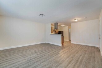 4156 Zavala St, Unit 4156 Zavala St #4 in Las Vegas, NV - Building Photo - Building Photo