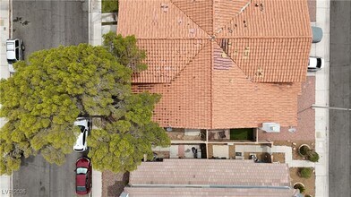 117 Boysenberry Ln in Henderson, NV - Building Photo - Building Photo