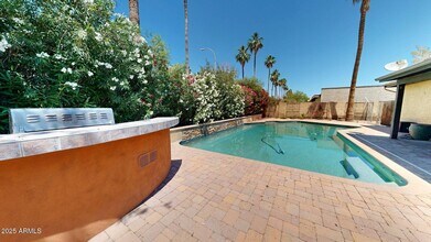 2534 S Grandview Ave in Tempe, AZ - Building Photo - Building Photo