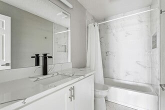 2610-2612 Dawson St in Kenner, LA - Building Photo - Building Photo