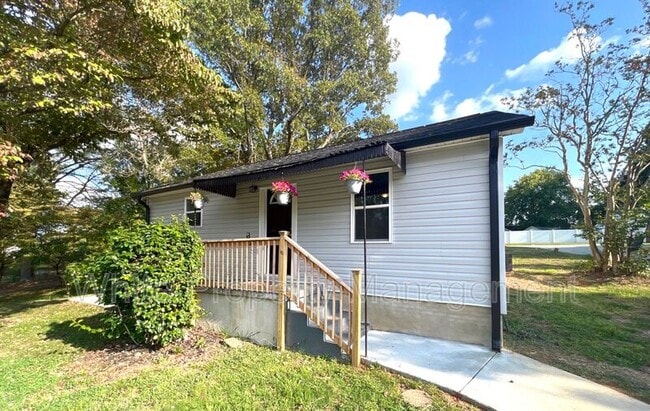 property at 706 Hillside St