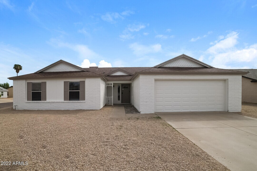 8115 W Krall St in Glendale, AZ - Building Photo