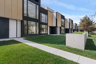 Inglewood Lofts in Edmonton, AB - Building Photo - Building Photo