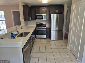 642 N Fairfield Dr in Peachtree City, GA - Building Photo - Building Photo