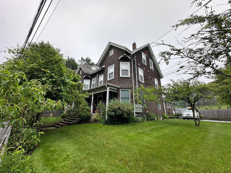26 Wiswall St in Newton, MA - Building Photo