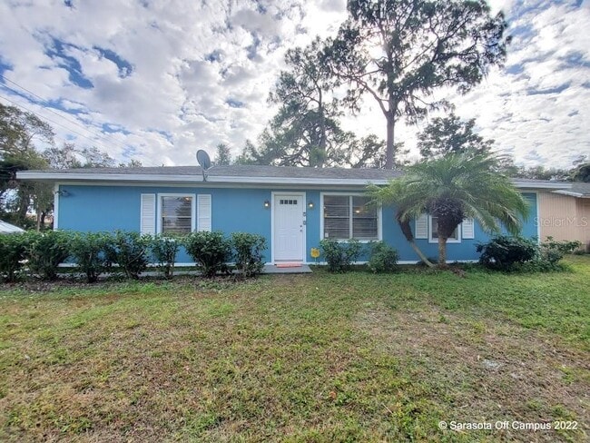 property at 1384 39th St