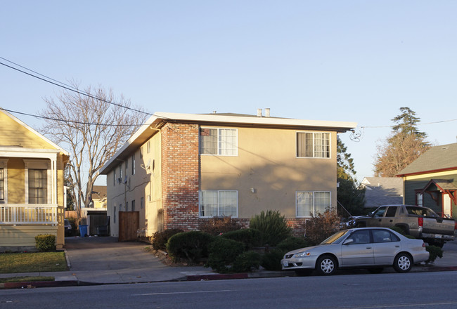 560 Lafayette St in Santa Clara, CA - Building Photo - Building Photo