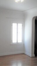 427 N Genesee Ave, Unit 427 in Los Angeles, CA - Building Photo - Building Photo