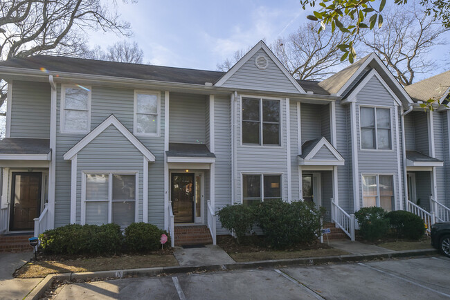 600 Woodrow St in Columbia, SC - Foto de edificio - Building Photo