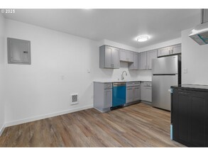 4522 Pacific Ave in Vancouver, WA - Building Photo - Building Photo
