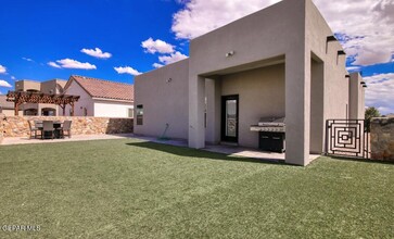 13655 Everingham St in El Paso, TX - Foto de edificio - Building Photo