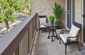 6304 Friars Rd in San Diego, CA - Building Photo - Building Photo