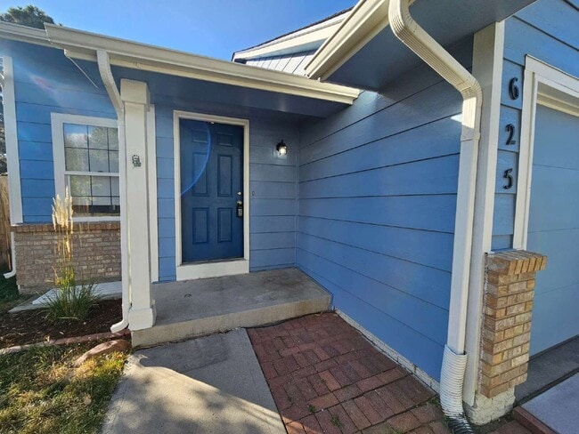 625 Howe St in Castle Rock, CO - Building Photo - Building Photo