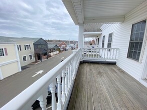 Spinnaker Square in Milford, CT - Building Photo - Building Photo