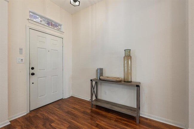 221 Stone Crest Blvd in Buda, TX - Building Photo - Building Photo