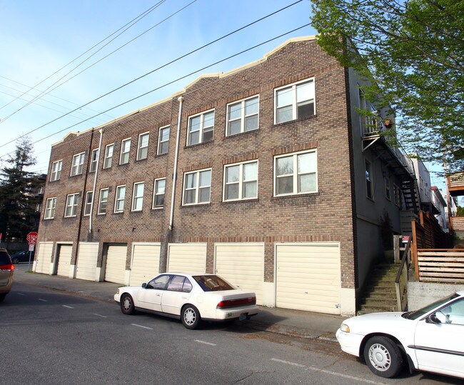 Coryell's Court Apartments in Seattle, WA - Foto de edificio - Building Photo