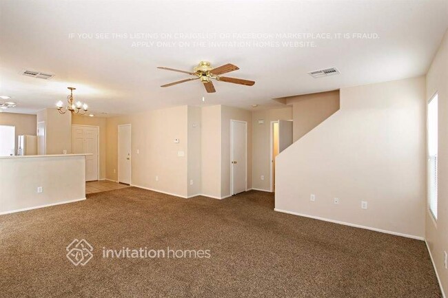 7224 Camden Pine Ave in Las Vegas, NV - Foto de edificio - Building Photo