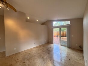 120 Carol Canyon Dr in Sedona, AZ - Foto de edificio - Building Photo
