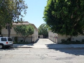 602 Linwood Ave in Monrovia, CA - Building Photo
